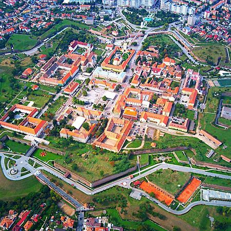 The View1 Apartman Gyulafehérvár Kültér fotó